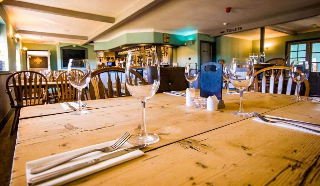 The Chequers Inn Rookley Ngoại thất bức ảnh