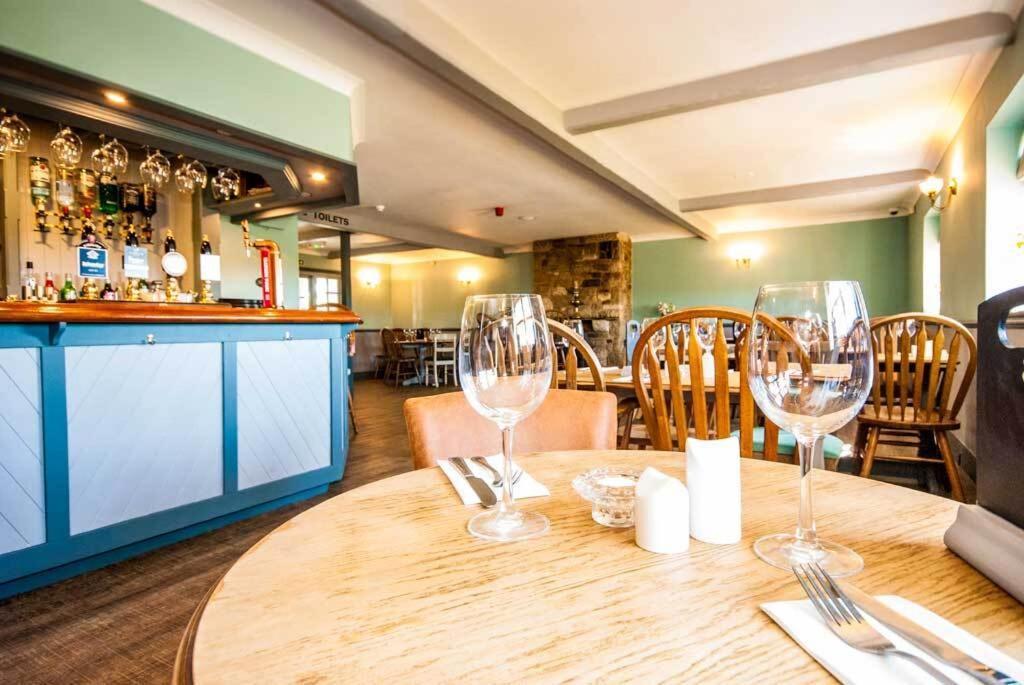 The Chequers Inn Rookley Ngoại thất bức ảnh